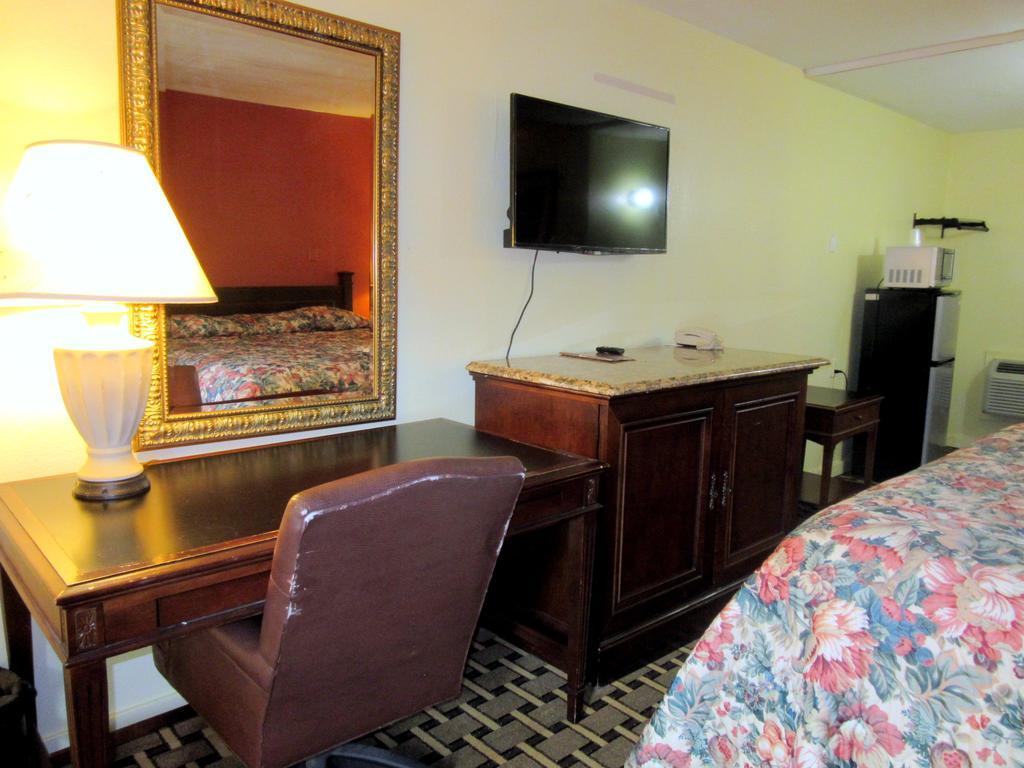 Budget Host Inn Arlington Ngoại thất bức ảnh